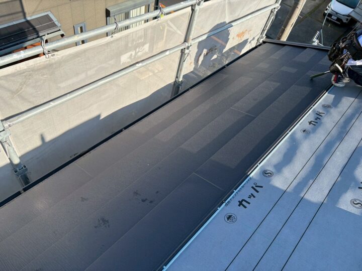 屋根カバー工法